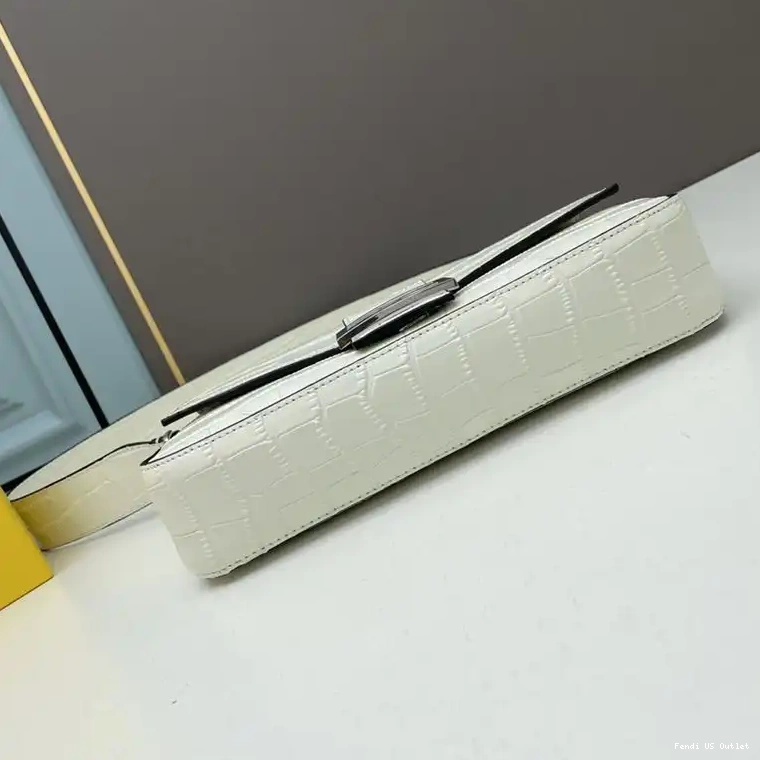 Vintage HOT White Baguette In Fendi Bag Leather Crocodile Medium 0419
